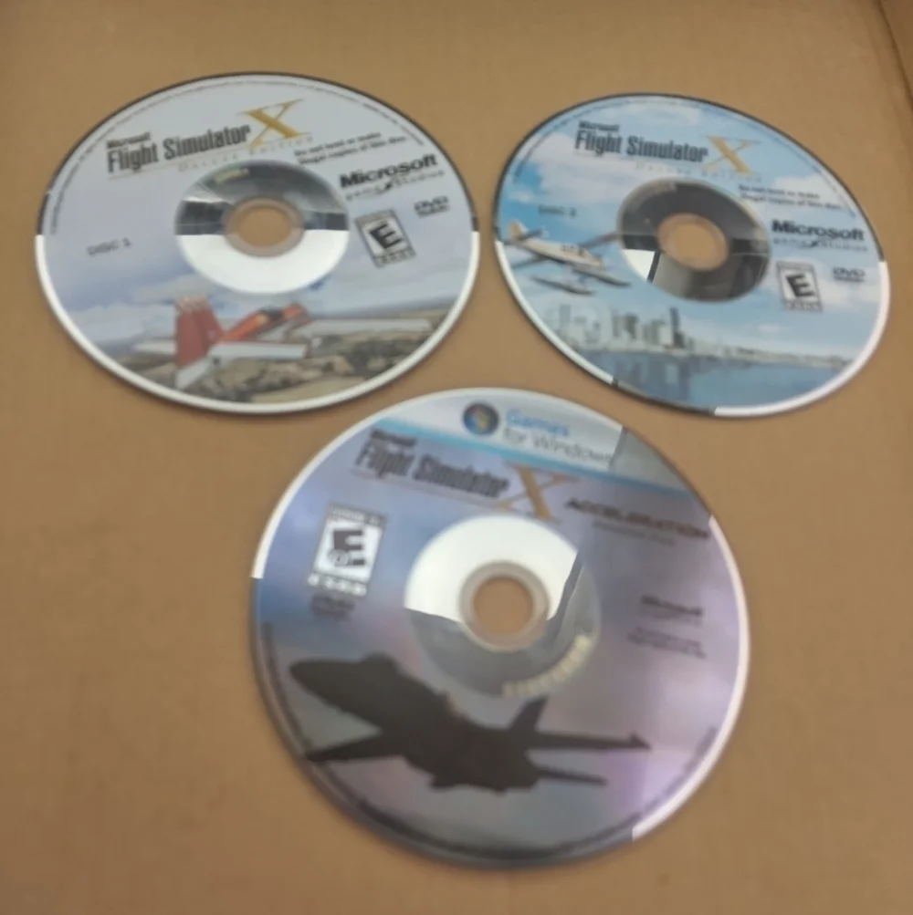 Microsoft Flight Simulator Good Edition PC Game 3 Discs